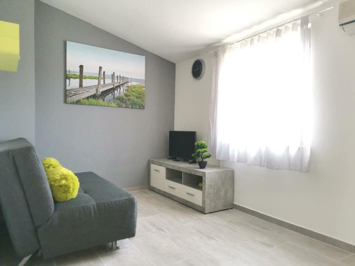Apartments Regi מדולין מראה חיצוני תמונה